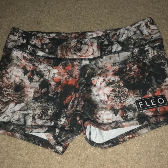 Fleo Pants - EUC FLEOS